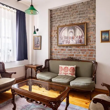 Cozy Intimate 2bd2bath Galata Tower Home! #410 公寓 *