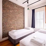 Апартаменты Cozy Intimate 2bd2bath Galata Tower Home! #410 *