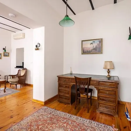 公寓 Cozy Intimate 2bd2bath Galata Tower Home! #410 伊斯坦布尔