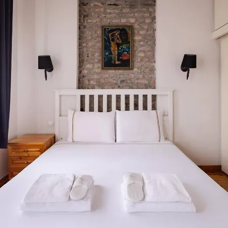 Cozy Intimate 2bd2bath Galata Tower Home! #410