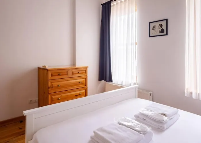 Cozy Intimate 2bd2bath Galata Tower Home! #410 * Istambul