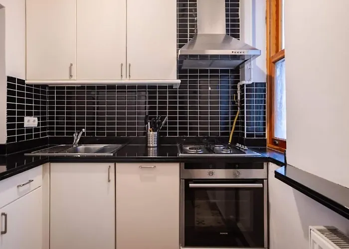 Cozy Intimate 2bd2bath Galata Tower Home! #410 Apartmán