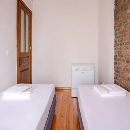 Cozy Intimate 2bd2bath Galata Tower Home! #410 公寓 *